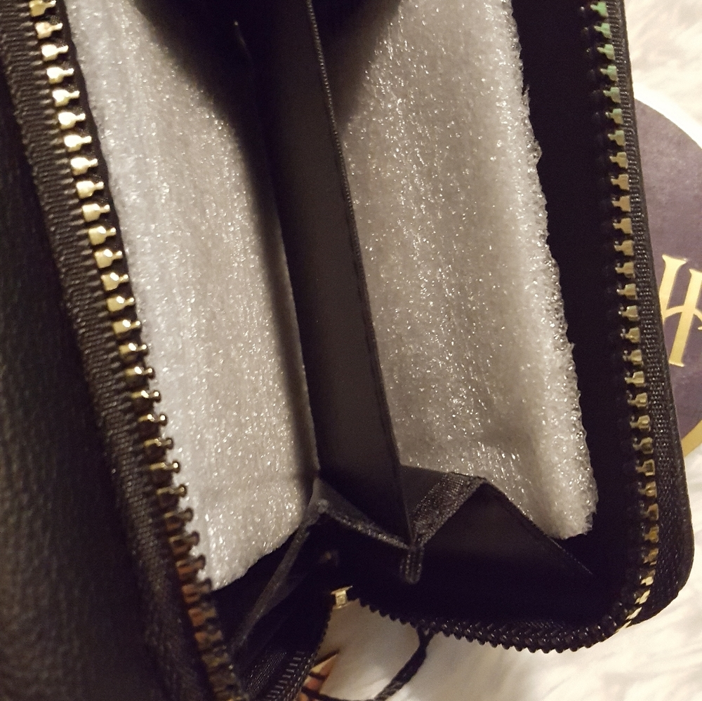 Hogwarts Fanny Pack & Wallet ( free gift) - Picture 11 of 12